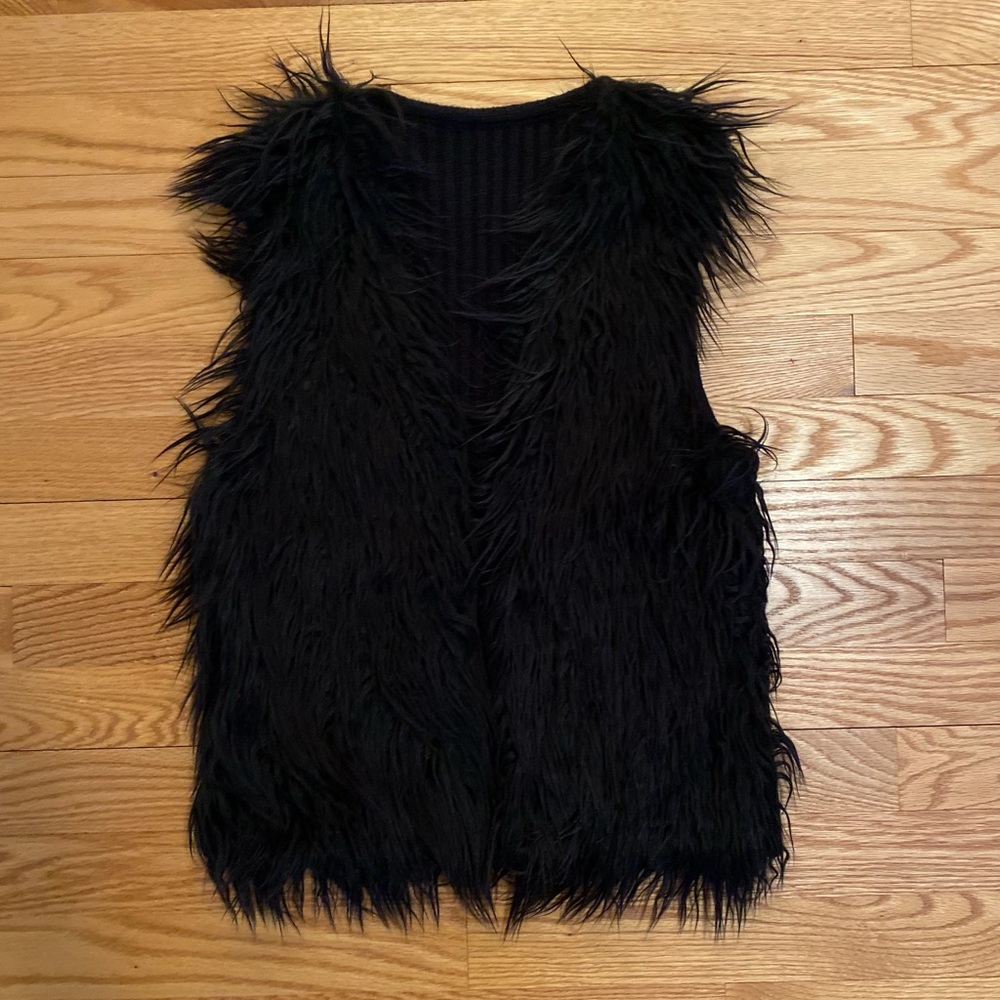 CLAIRES FUR VEST